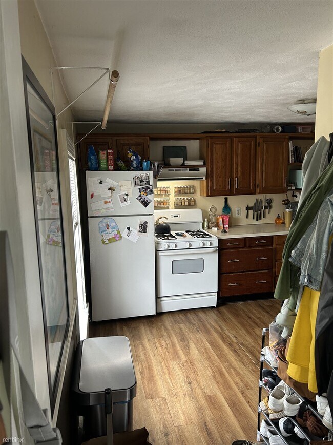 Foto del edificio - 2 br, 1 bath Triplex - 31 Queen Street 2
