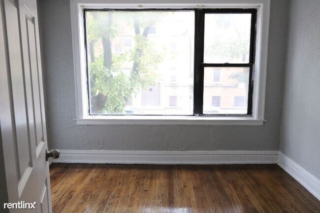 Building Photo - 7759 S Yates Blvd