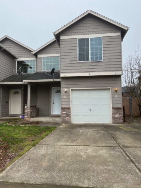 Foto principal - 465 S Pine St