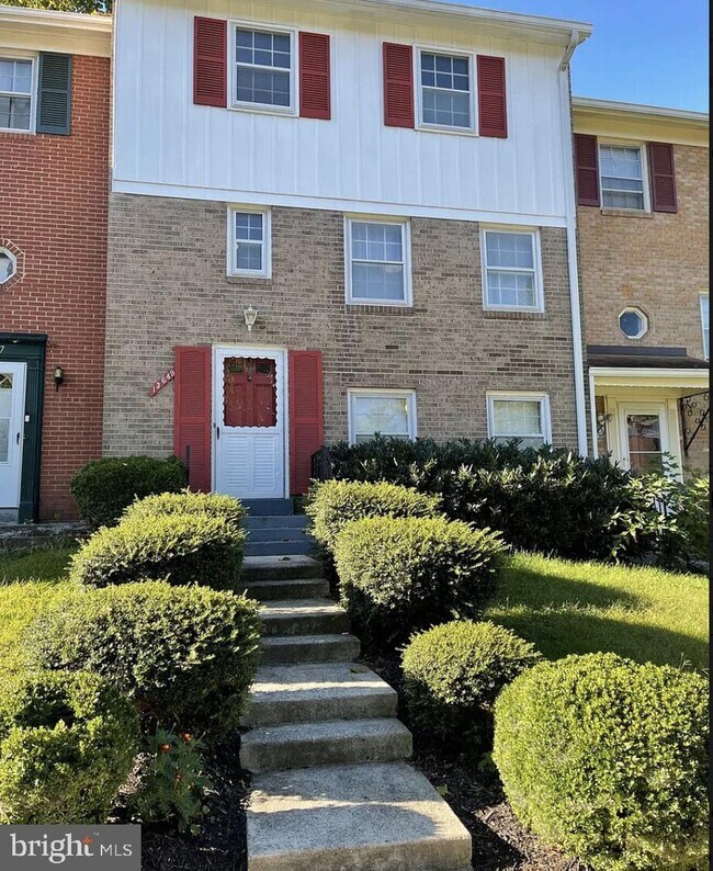 Building Photo - 13649 Stepney Ln