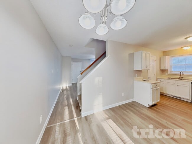 Foto del edificio - 4813 Windbreak Ln