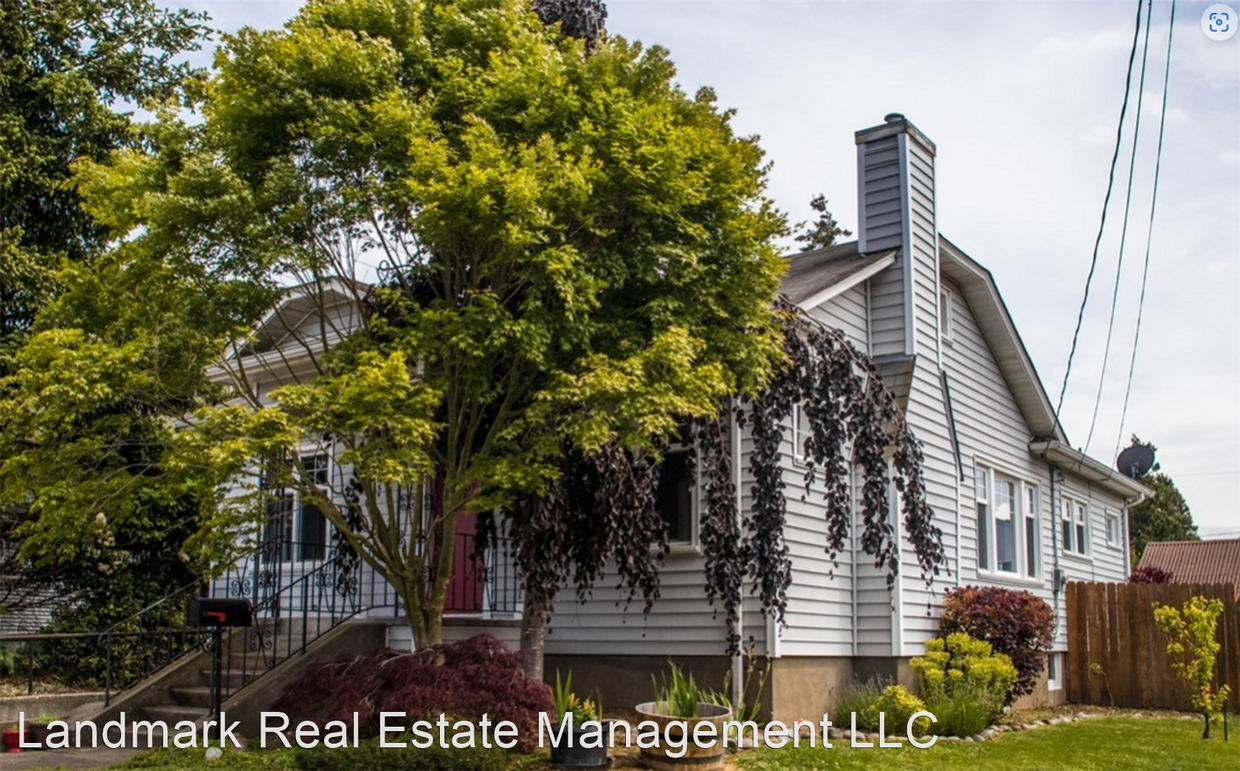 Foto principal - 2 br, 1.5 bath House - 2318 F Street