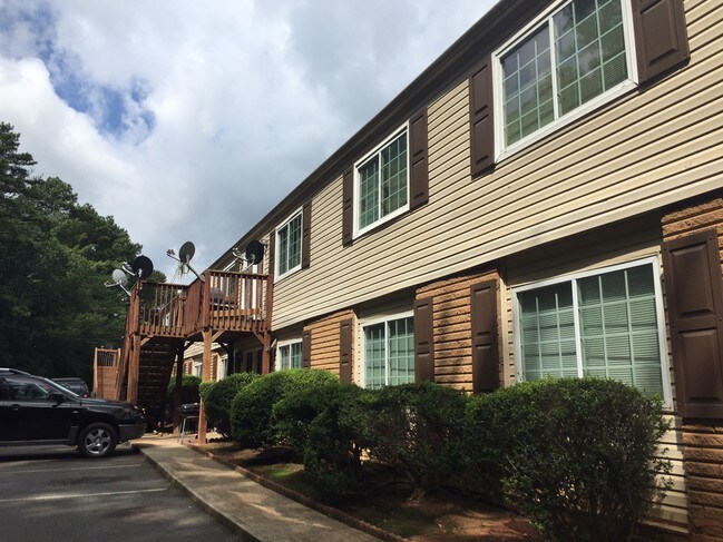 Midwood Village Apartments Smyrna Ga Apartments Com Midwood Village Apartments Smyrna Ga Apartments Com