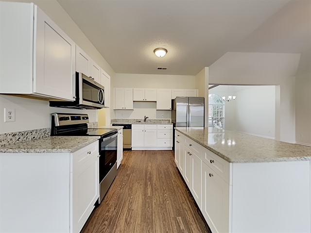 Building Photo - 2133 Heritage Cove