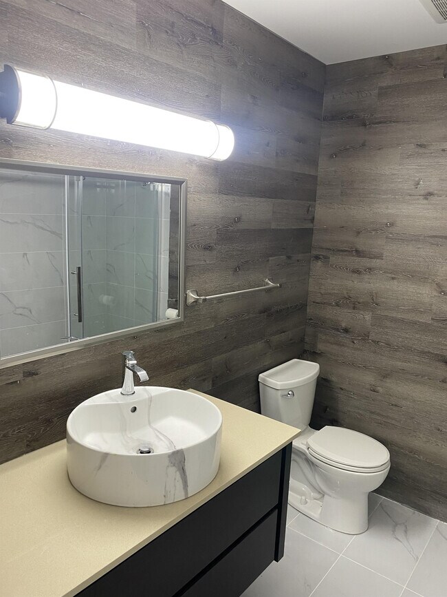 Photo du bâtiment - 2128-2128 Quince St