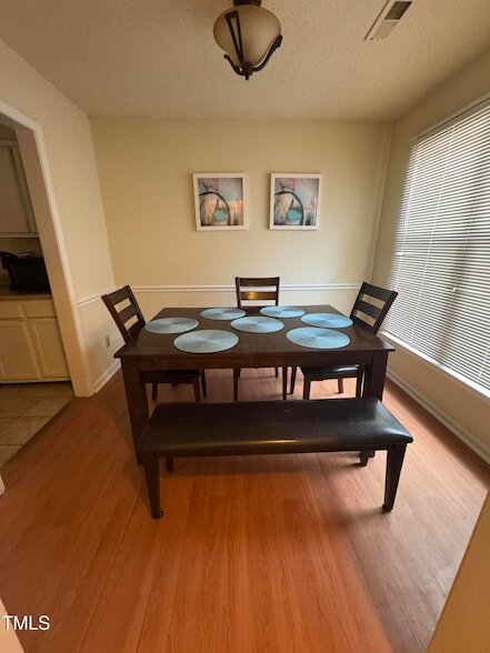 Foto del edificio - 863 Dalewood Dr