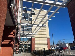 Building Photo - 333 Atwells Ave