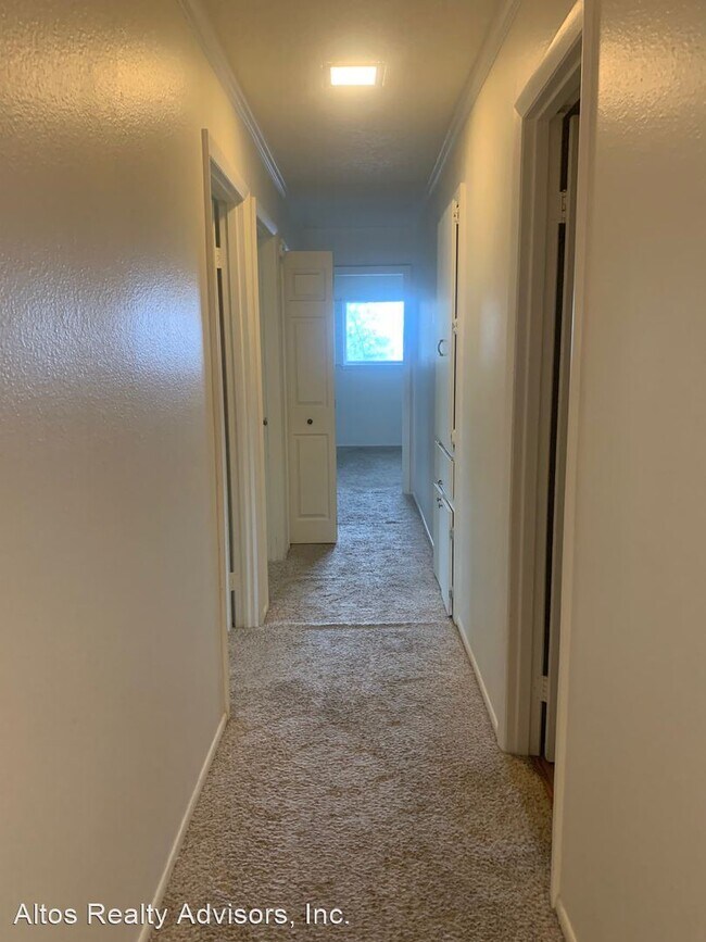 Foto del edificio - 3 br, 2 bath House - 2300 E Geddes Ave #H