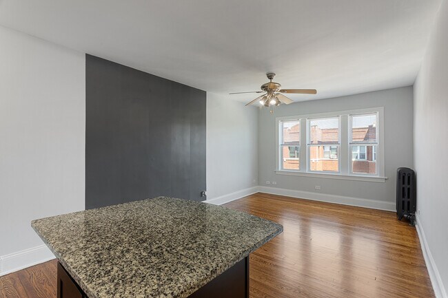 Foto del edificio - 1609 W Juneway Terrace