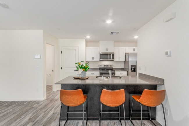 Building Photo - 7372 Raimee Brk St