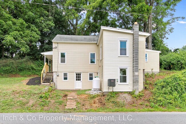 Foto del edificio - 3 br, 1 bath House - 10 Zartman Mill Road
