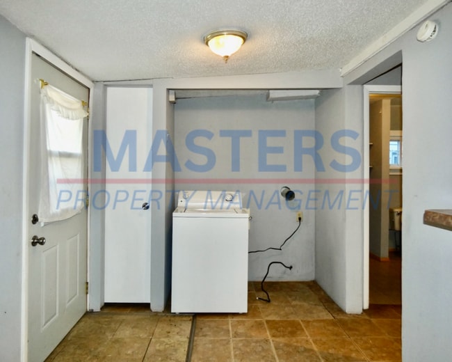 Foto del edificio - 1333 Peck St