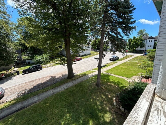 Foto del edificio - 212 Tinkler St