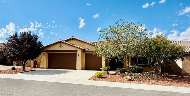 Building Photo - 4317 La Romita St