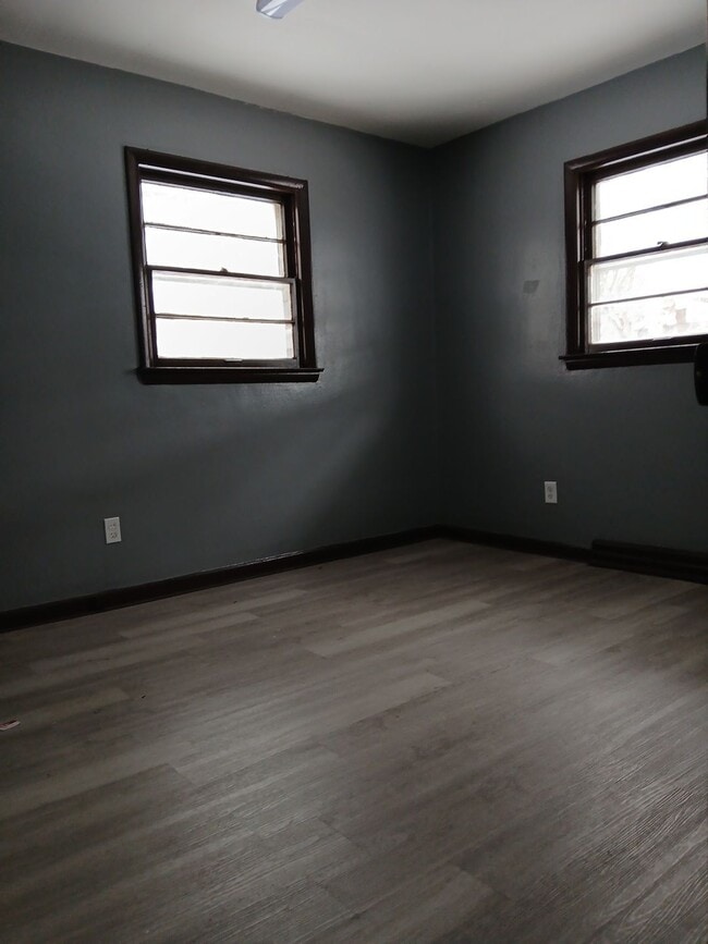 Foto del edificio - 1025 Irving Ave