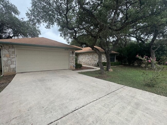 What a Gem! Spacious, Renovated 1-Story Ho... - What a Gem! Spacious, Renovated 1-Story Ho... House