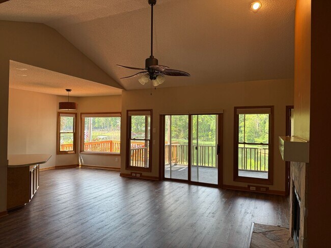 Building Photo - Chapin Lake Life - Call Lexington office for information 803-359-0793