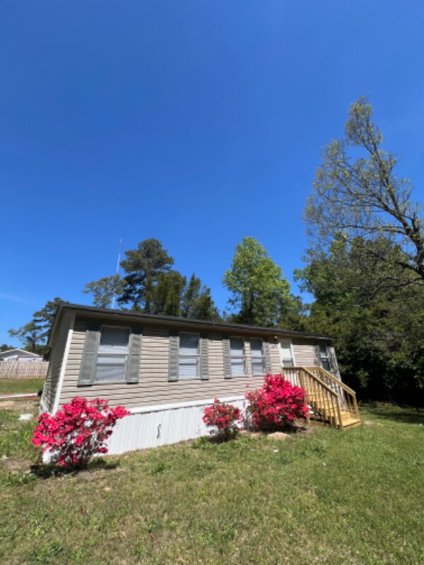 Primary Photo - 331 Woodberry Ln