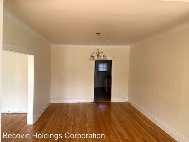 Building Photo - 1310 Howard St