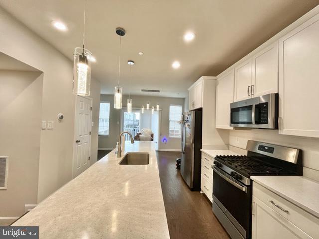 Foto del edificio - 12511 Honey Locust Wy