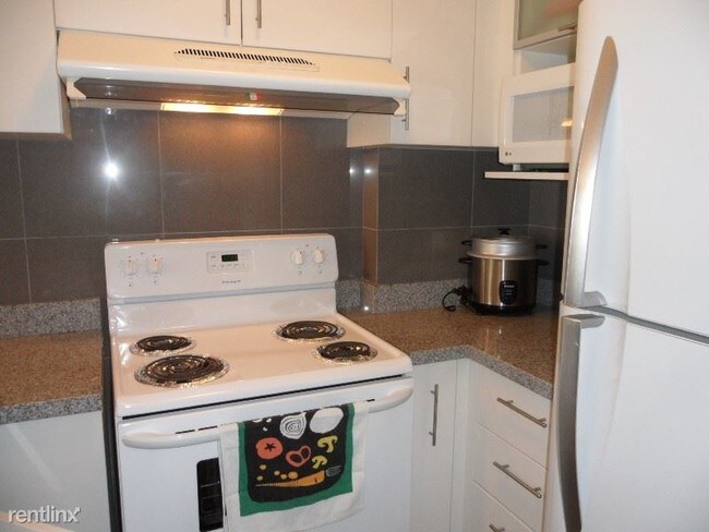 Building Photo - 4410 Ridgefield Way