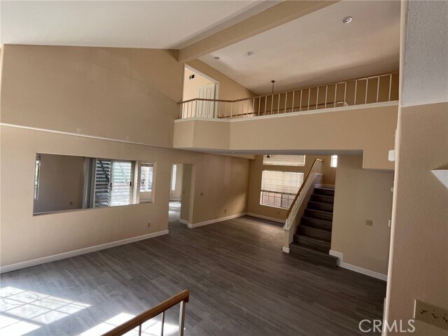 Building Photo - 2117 Sun Ridge Dr