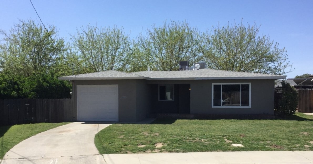 Primary Photo - APPLY FOR THIS BEAUTIFUL HOME TODAY!