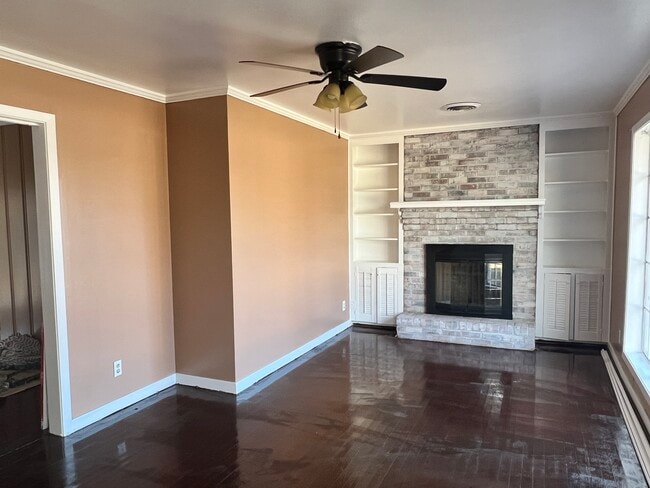 McCrary Living (2) - 508 N McCrary Rd