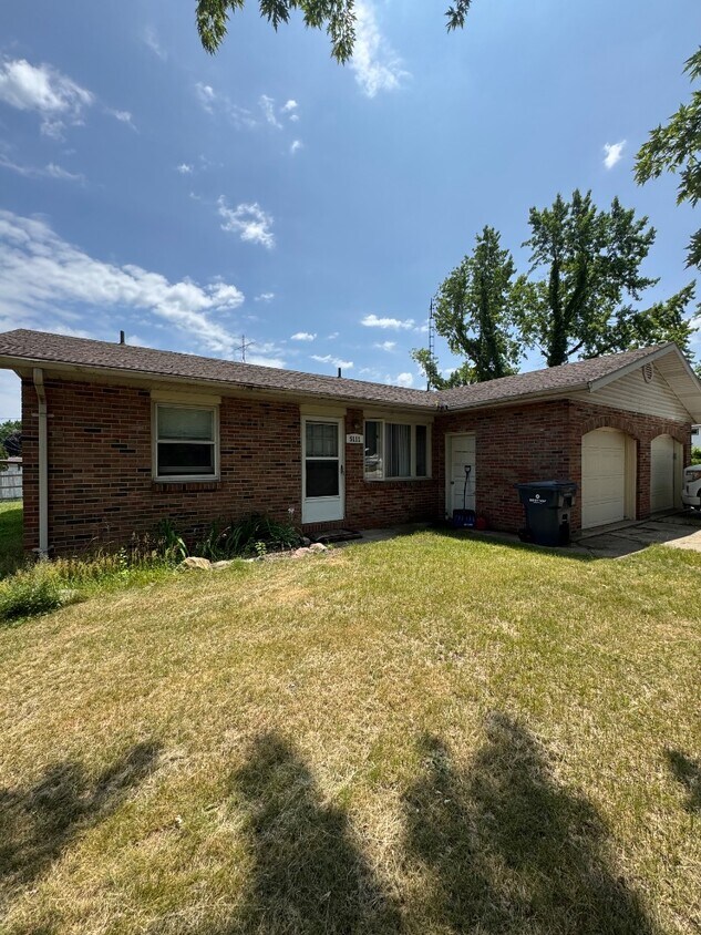 Foto principal - 5111 Cleveland Ave