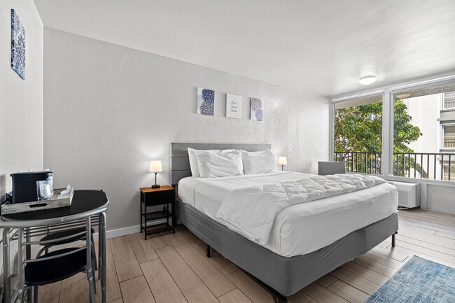 Foto del edificio - Hotolos Hollywood Apartments