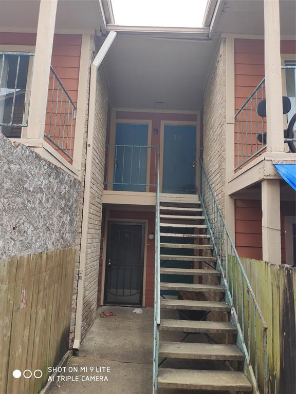 Primary Photo - 9220 Bellwood Ln