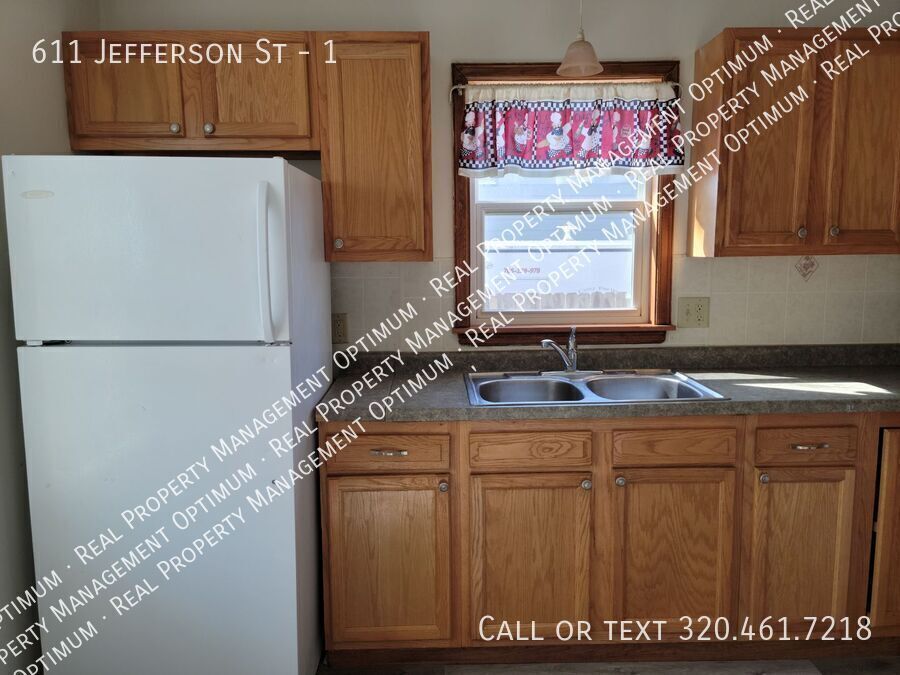 Primary Photo - 611 Jefferson St