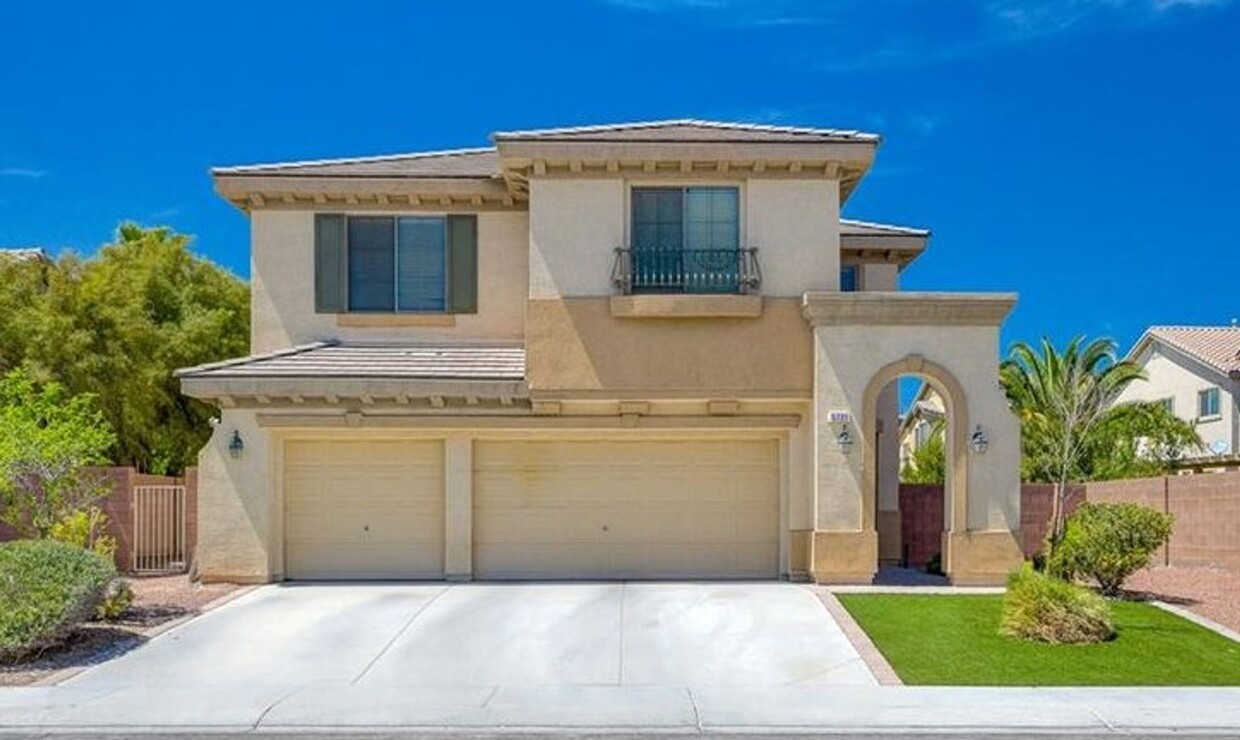 Primary Photo - Stunning 4 bed, 3 bath home NLV 89081