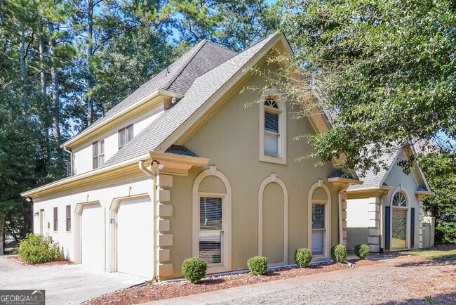 Building Photo - 1272 Channel Park SW