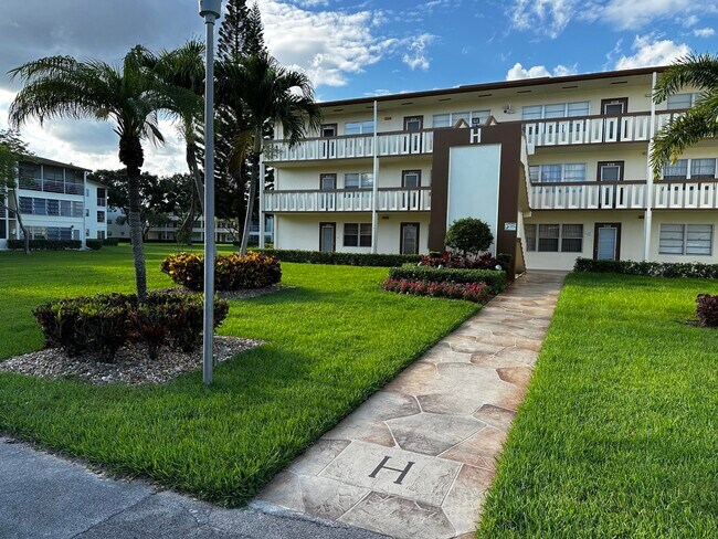 Foto del edificio - 296 Mansfield G