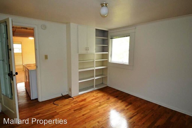 Building Photo - 3 br, 1 bath House - 505 East 17th Ave.