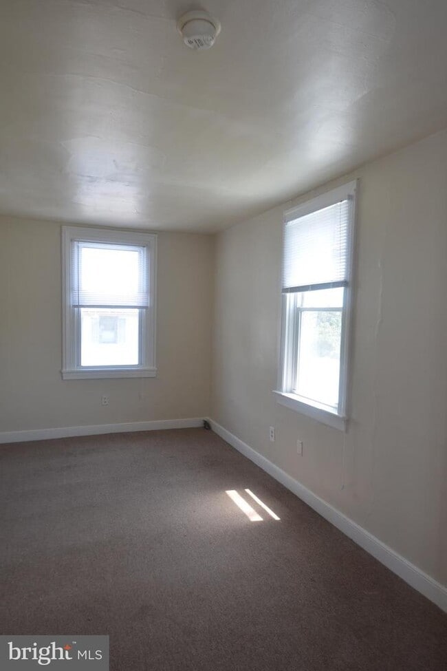 Building Photo - 23 S Delaware St
