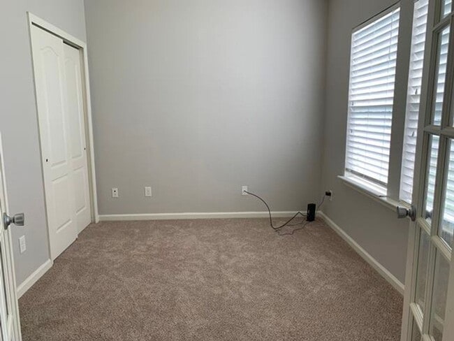Building Photo - Creekside Estate Moyock Rental