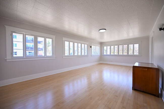 Foto del edificio - 1208 24th St