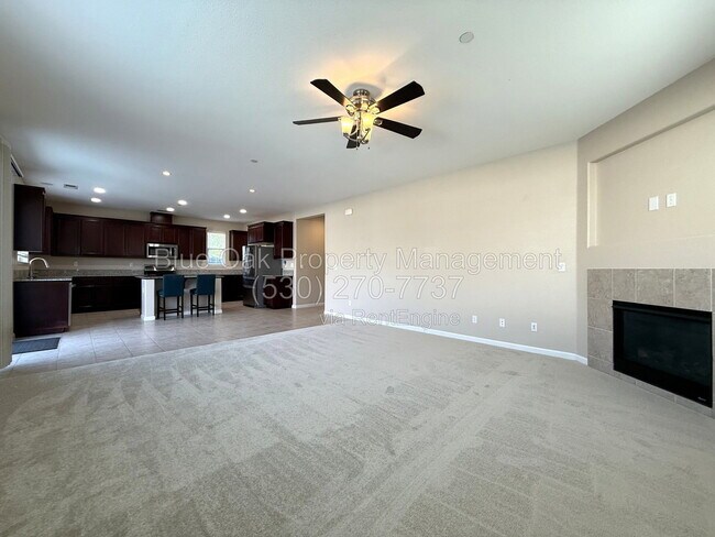 Foto del edificio - 706 Niles Canyon Ln