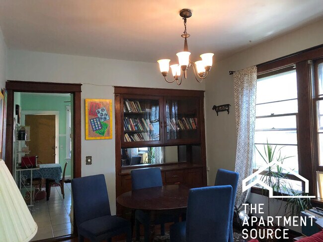 Foto del edificio - 1620 W Summerdale Ave