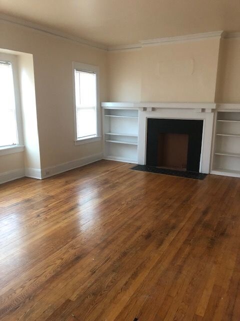 Building Photo - 2625 N. 44th Street - 2 Bedroom Upper