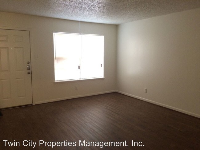 Foto del edificio - 1405 S College Ave