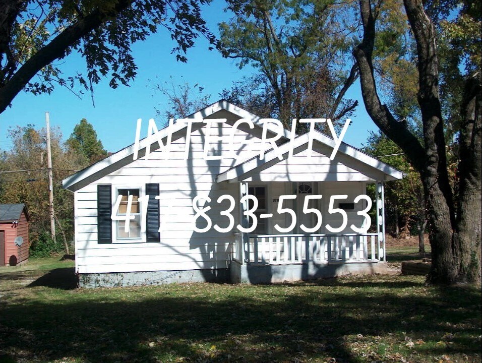 Primary Photo - 2707 W Elm St
