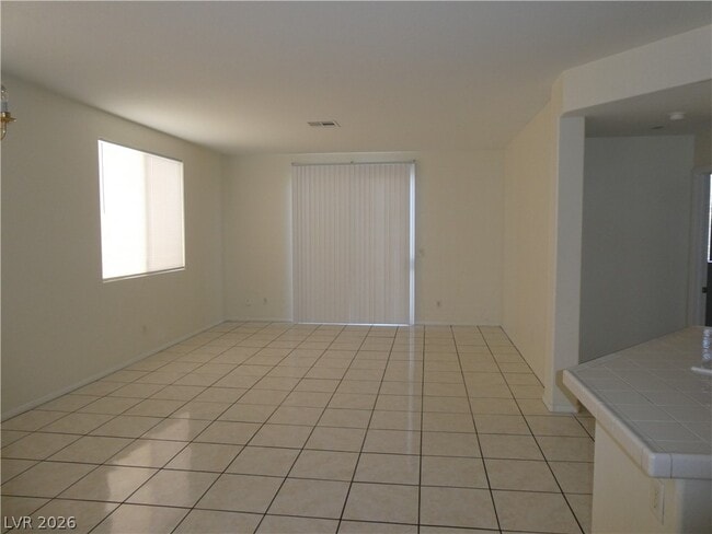 Building Photo - 9890 Ridgehaven Ave