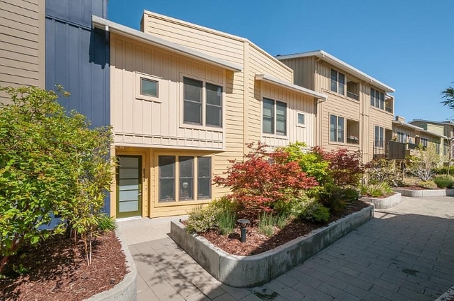 Photo - 838 Altaire Walk Townhome