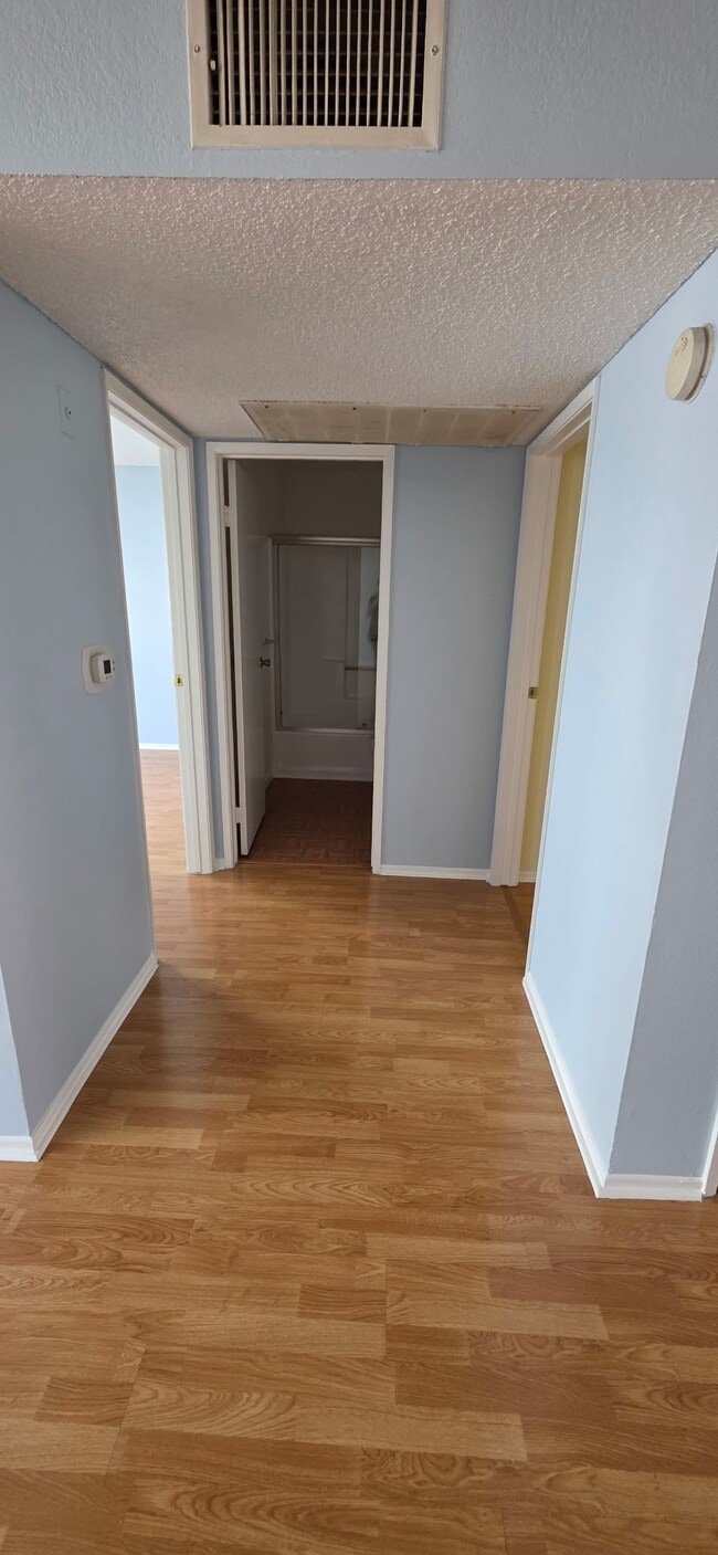 Building Photo - 125 Olive St