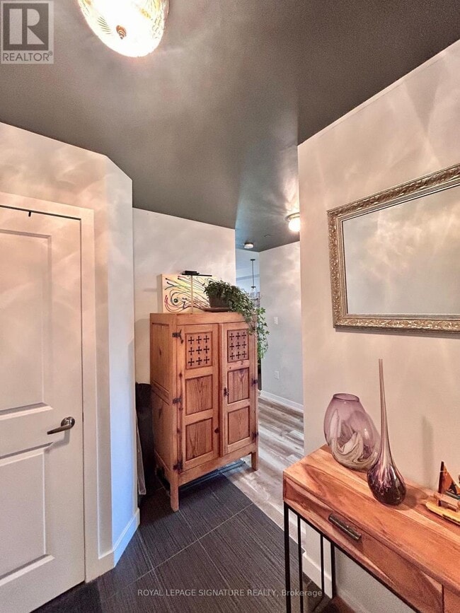 Building Photo - 101 Shoreview Pl