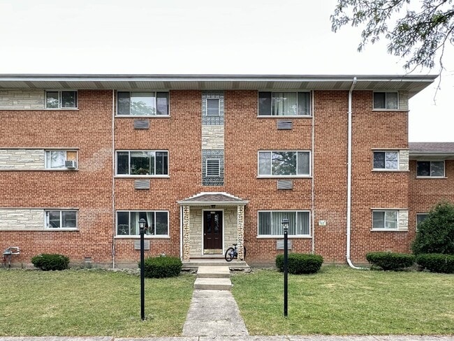 Building Photo - 1408 Carol St