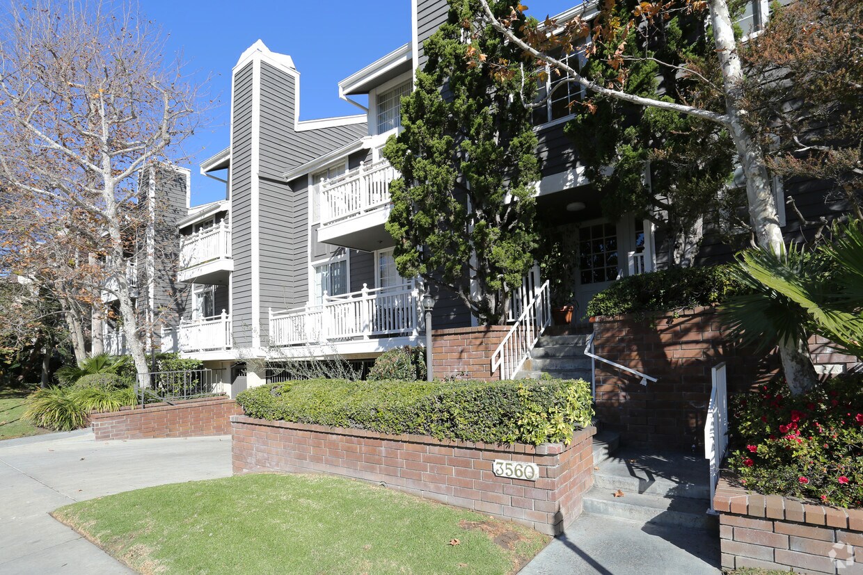 9853 Tabor St - 9853 Tabor